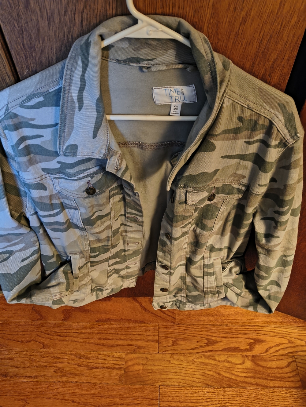 Time and Tru Women's Green Camo Utility Jacket
